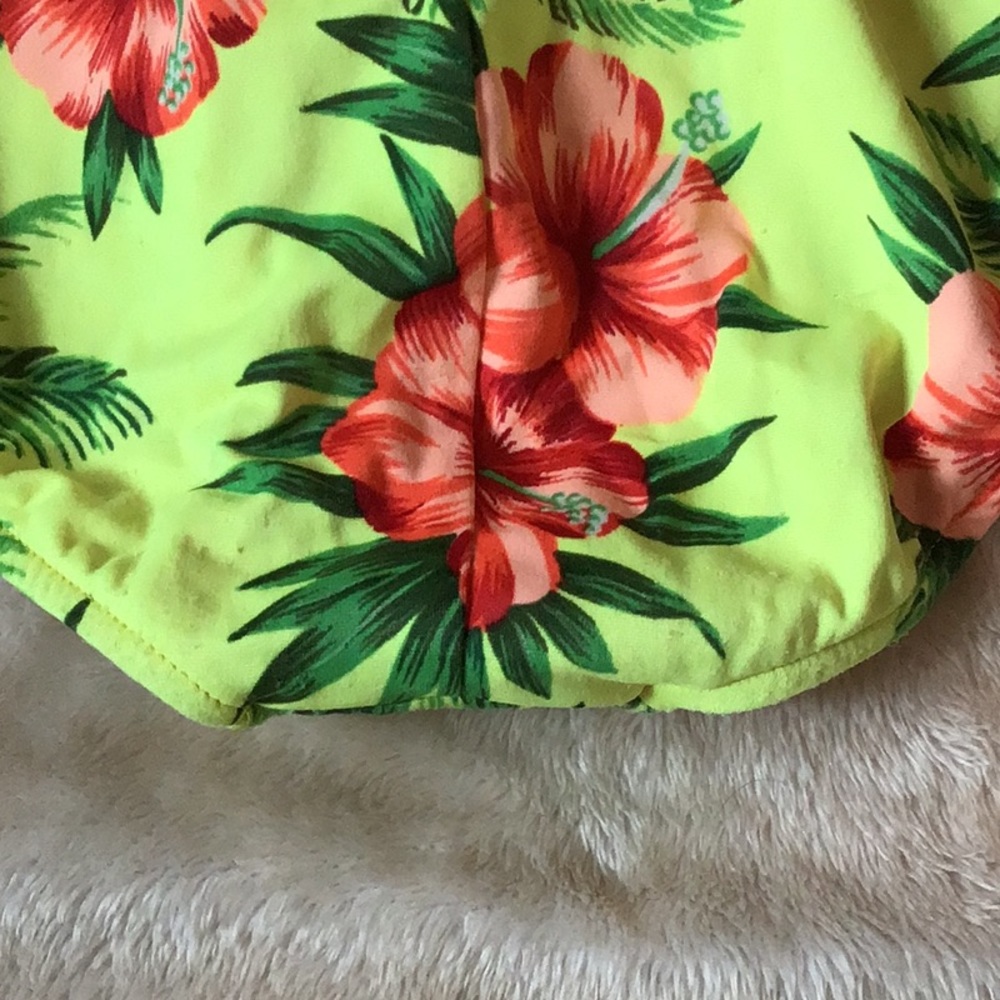 Bathing suit - Picture 3 of 6